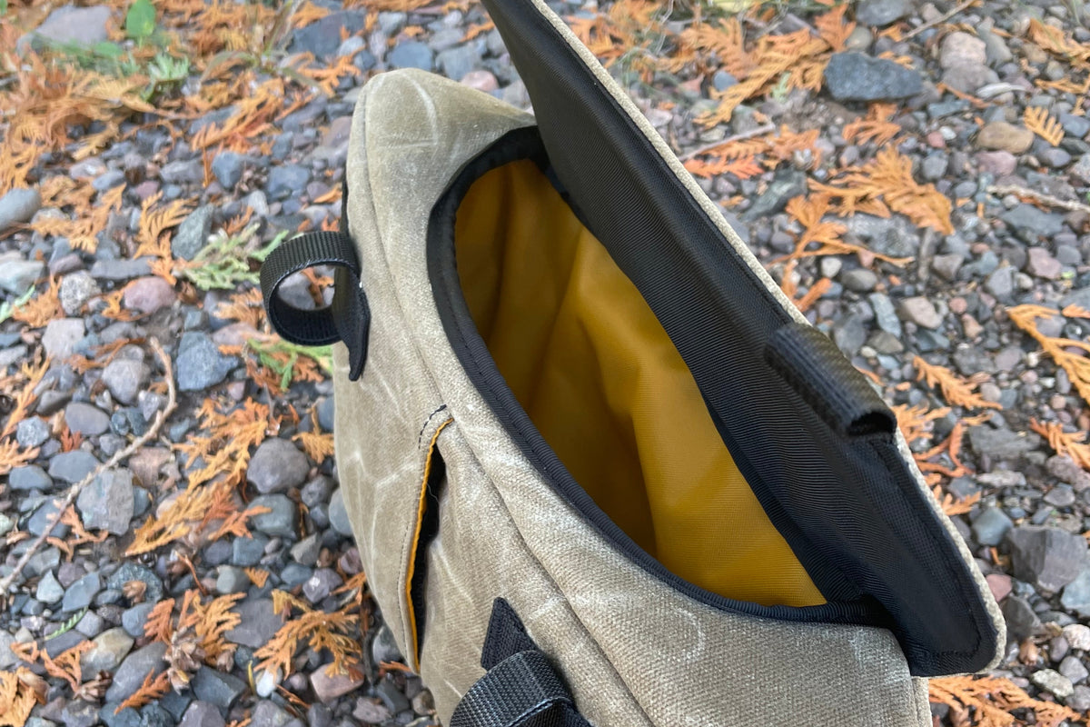 Cedar Wax Jones Loop (Deep) Handlebar Pack - UNICORN