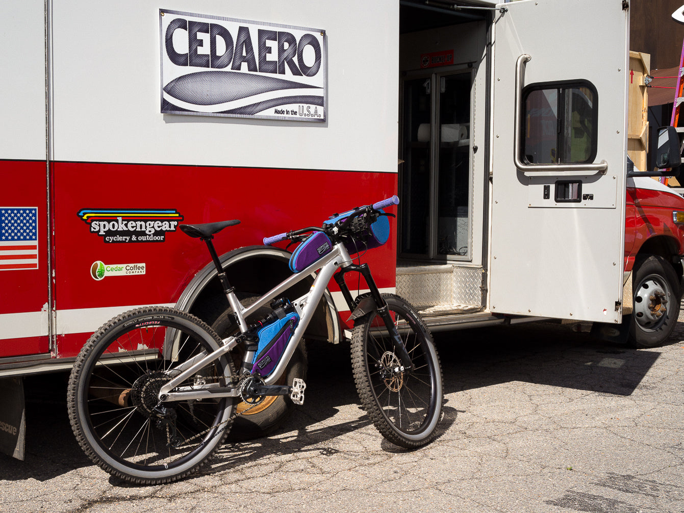 Custom Full Suspension Frame Pack