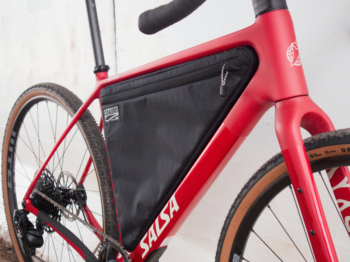 Salsa Flyway Full Frame Pack